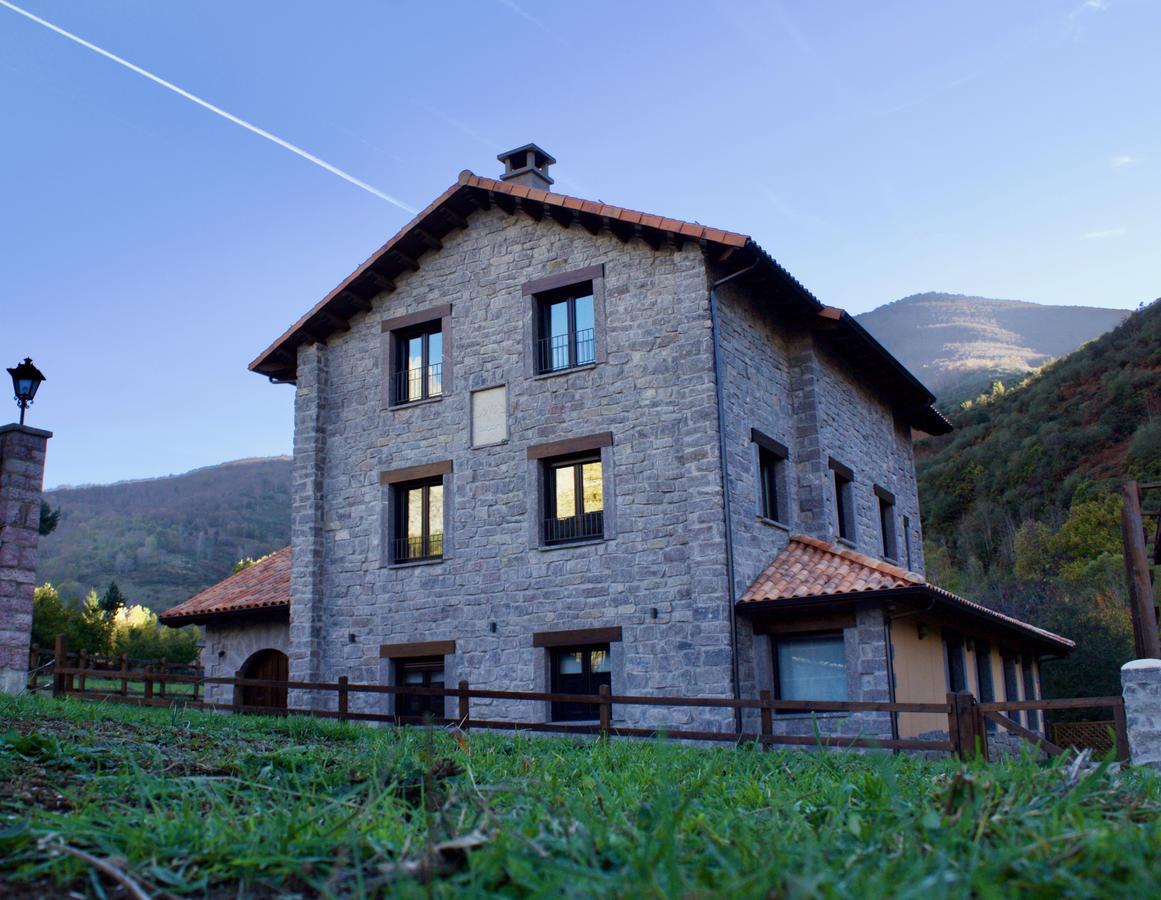 Hotel Eigon Posada De Valdeon Exteriér fotografie